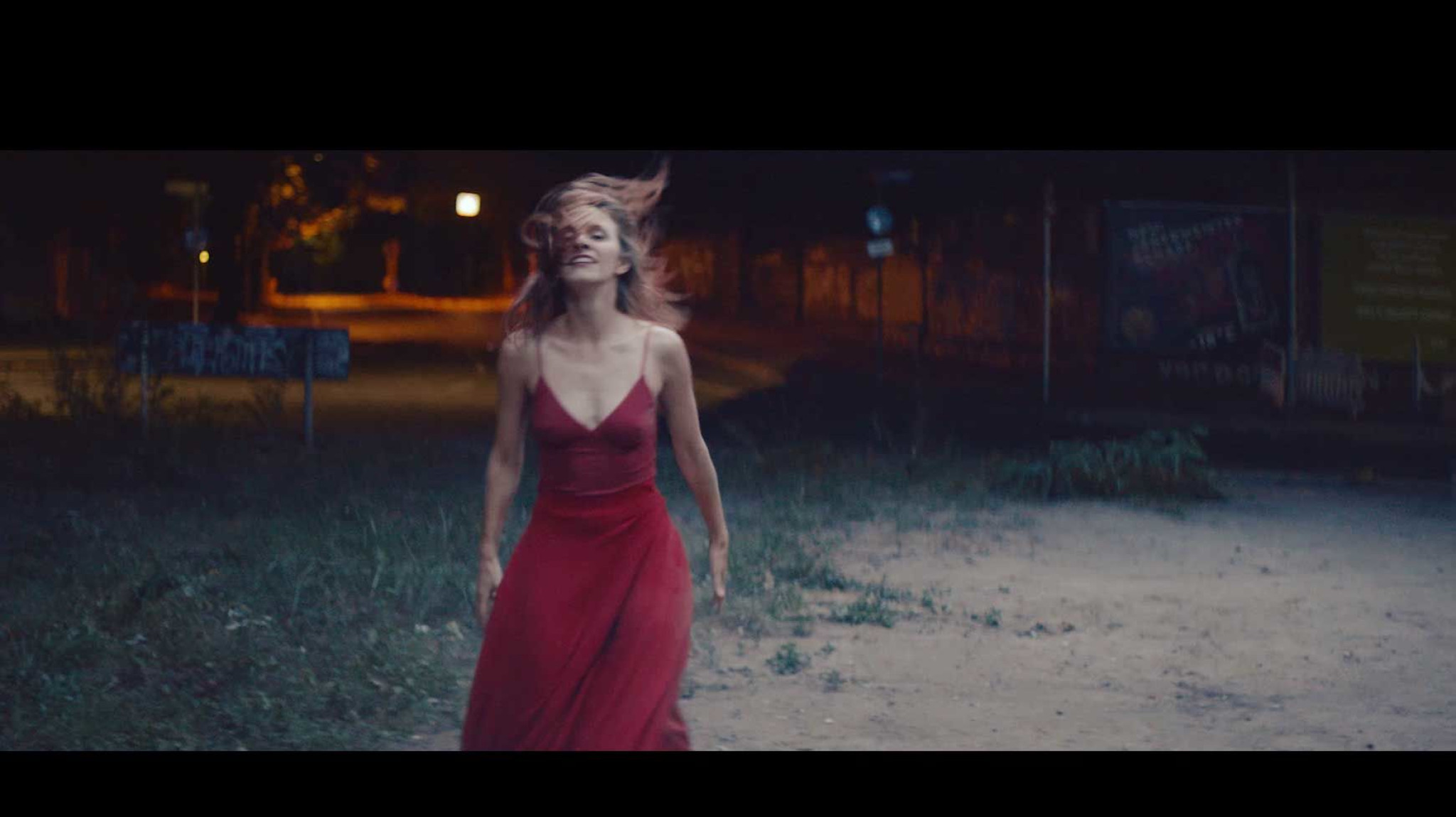 Taube Hip-Hop Weltmeisterin tanzt zu Beethovens 5. Symphonie Taube Hip-Hop Weltmeisterin tanzt zu Beethovens 5. Symphonie