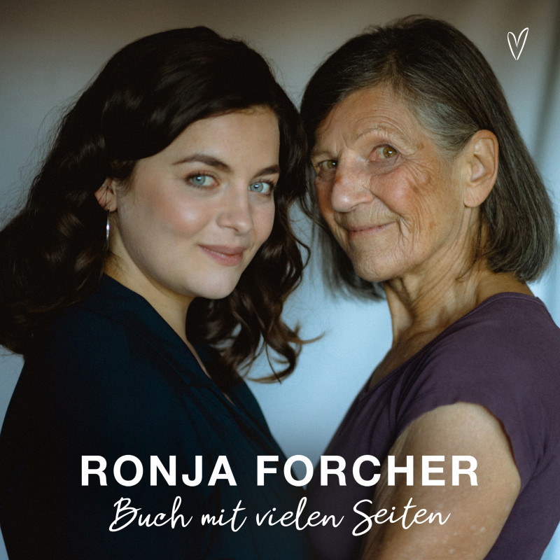 Ronja Forcher-Buch mit vielen Seiten (Single) Buch mit vielen Seiten (Single)