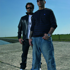 azad_prisonbreak_foto2_300cmyk.jpg