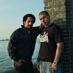 azad_prisonbreak_foto3_300cmyk.jpg
