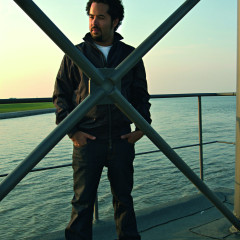azad_prisonbreak_foto5_300cmyk.jpg