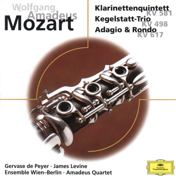 Mozart:  Works with Clarinet 0028946345427