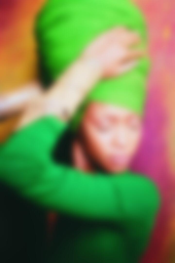 erykahbadu_worldwideunderground_album_foto4_300cmyk.jpg