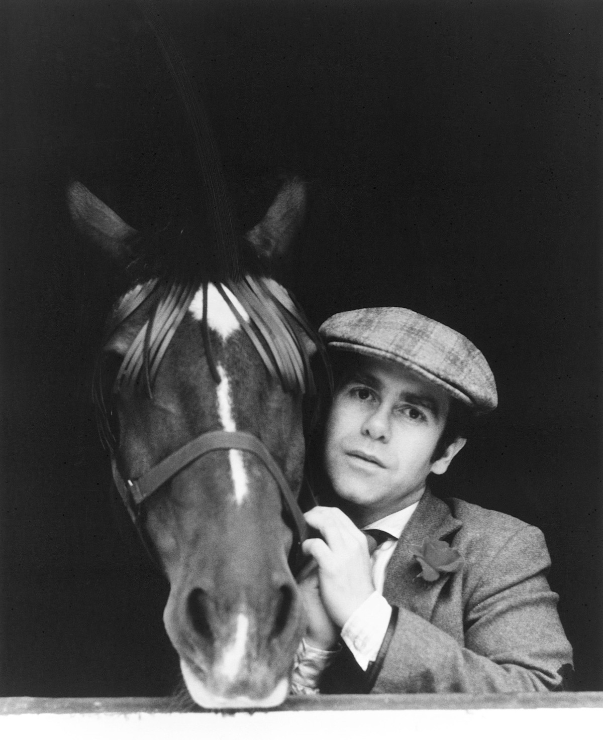 eltonjohn_20030218_80015579.jpg