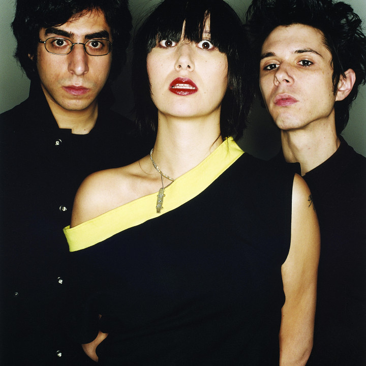 yeahyeahyeahs_perouinc_1903.jpg