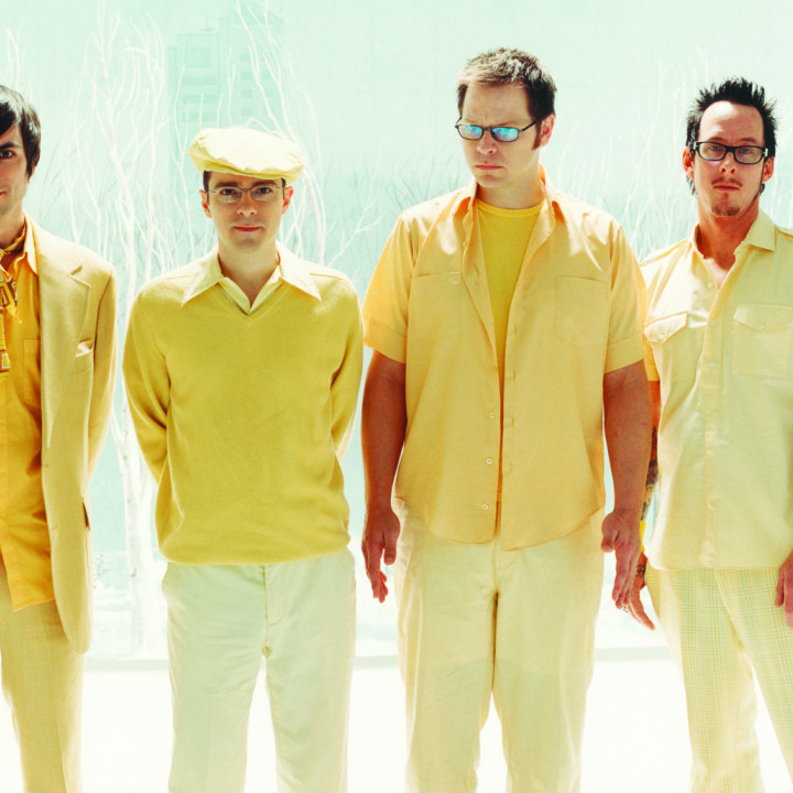 weezer_makebelieve_foto3_300CMYK.jpg