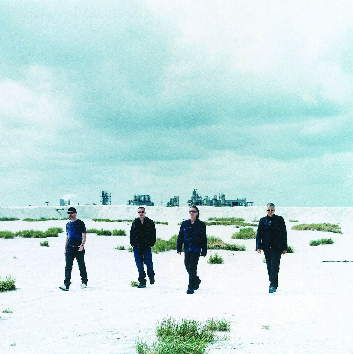 U2_How To Dismantle_photo3_300CMYK.jpg