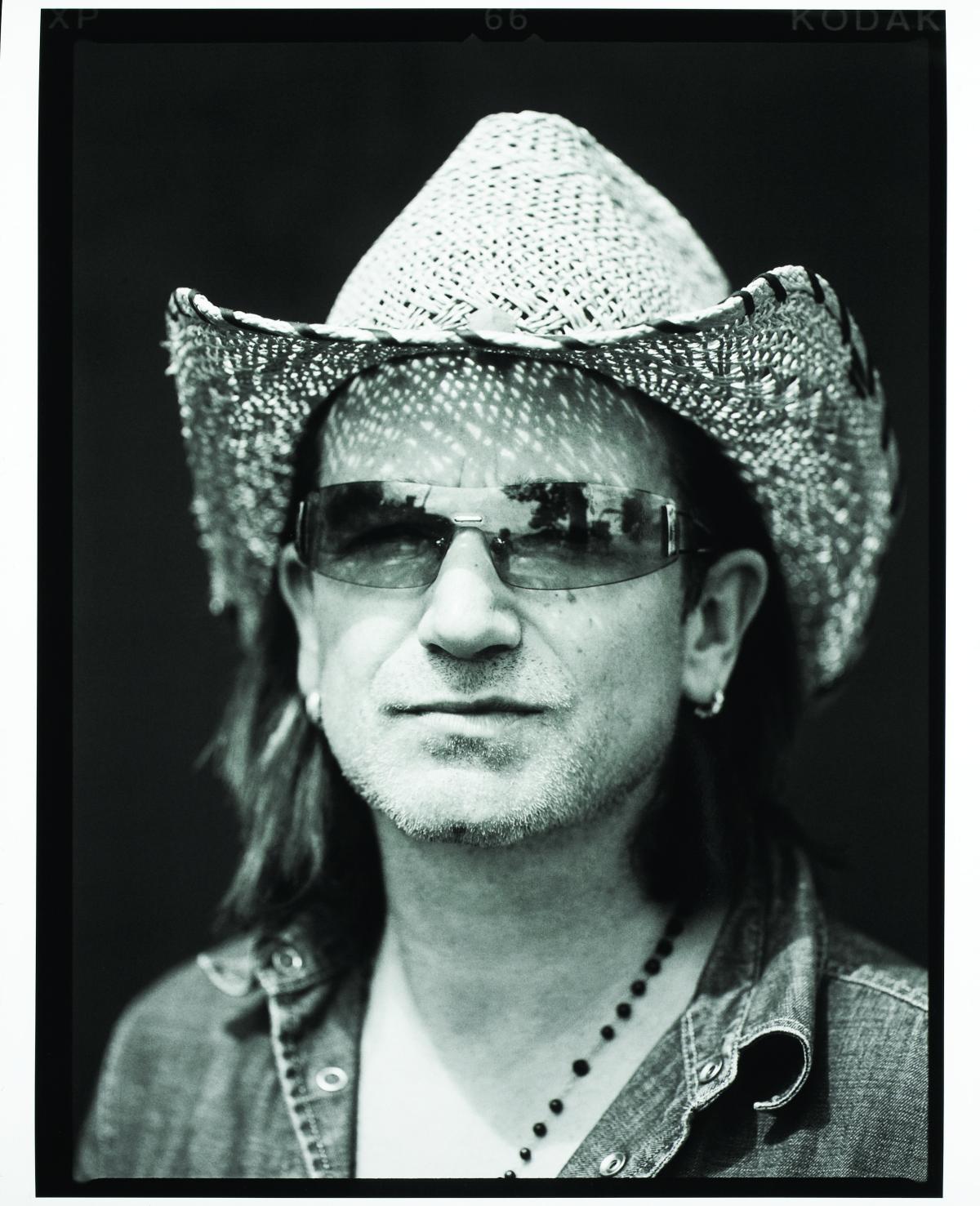U2_How To Dismantle_photo4_300CMYK.jpg