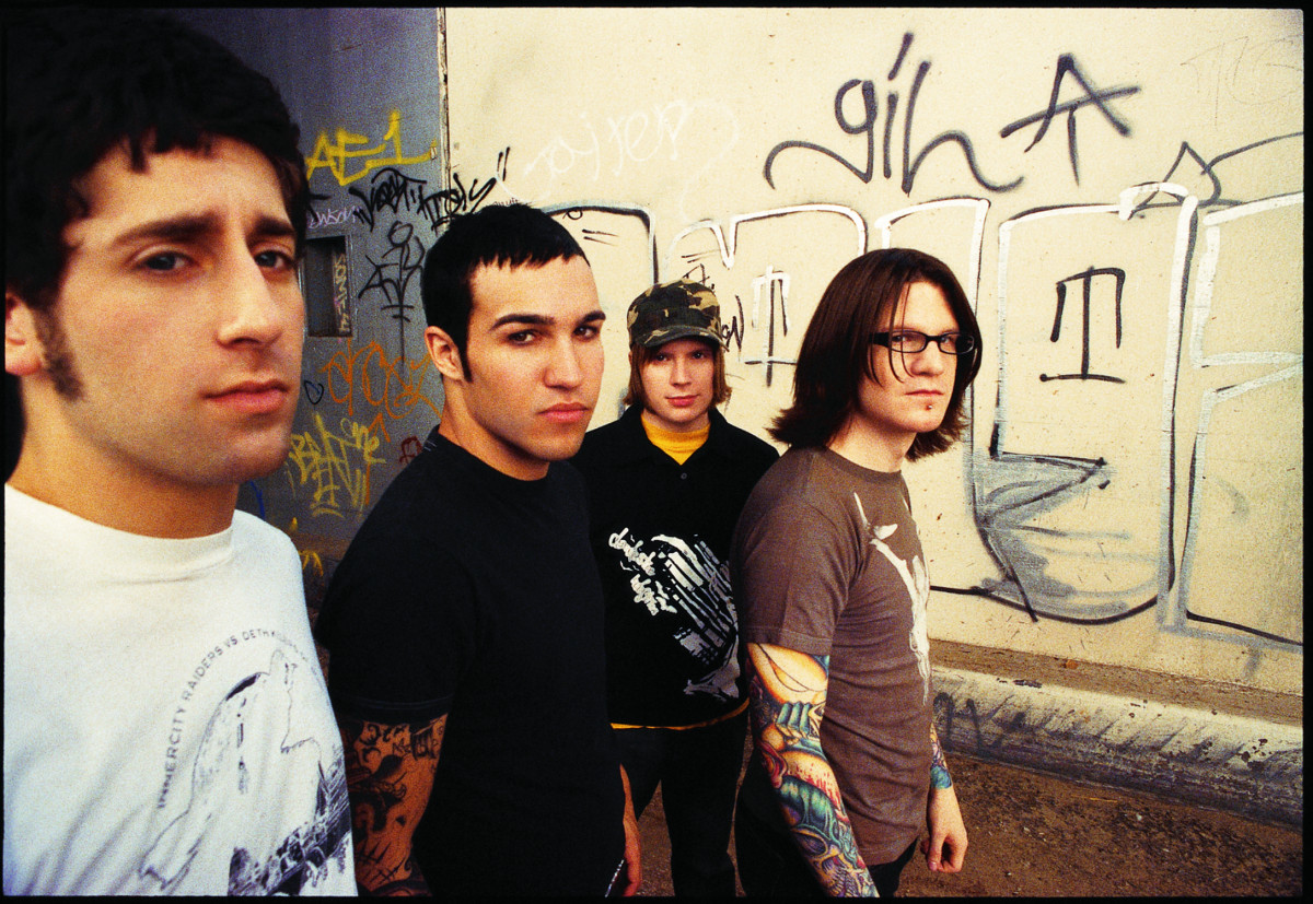 Fallout Boy_From Under The Cork Tree_Motiv 6_300CMYK.jpg