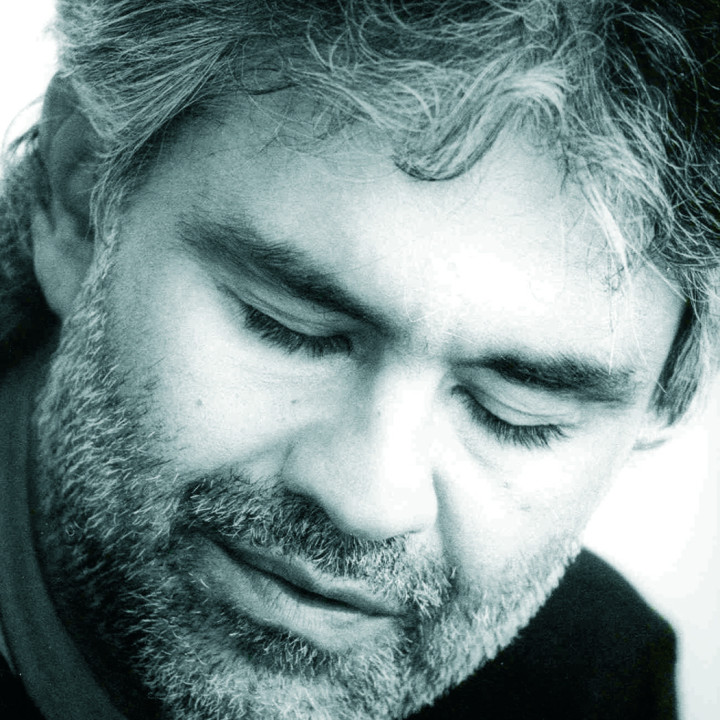 andreabocelli_amore_foto8_300CMYK.jpg