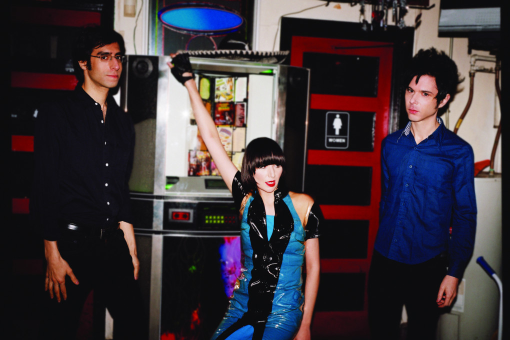 Yeah Yeah Yeahs 04 2009