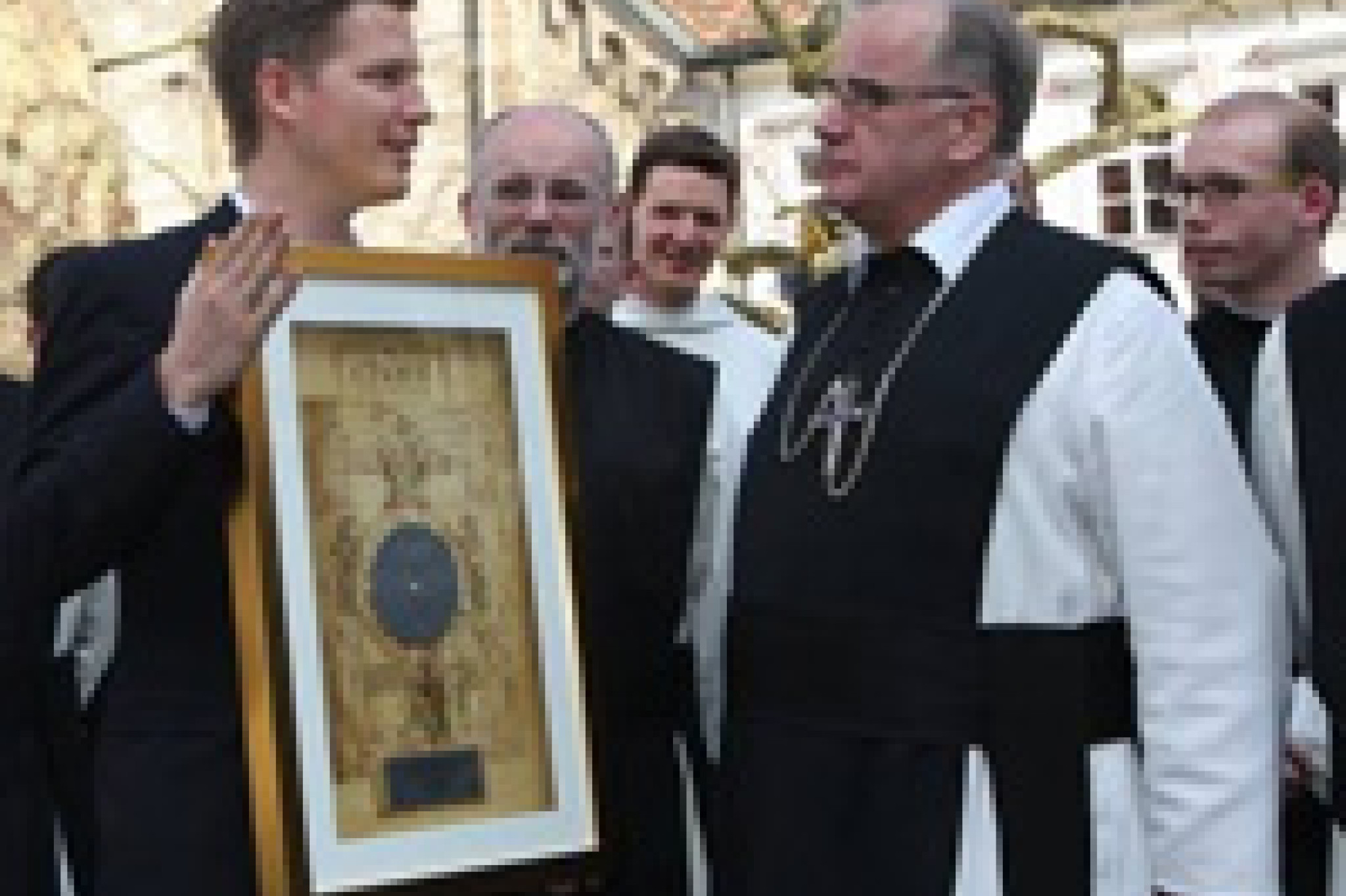 Platinauszeichnung für die Zisterzienser Mönche vom Stift Heiligenkreuz