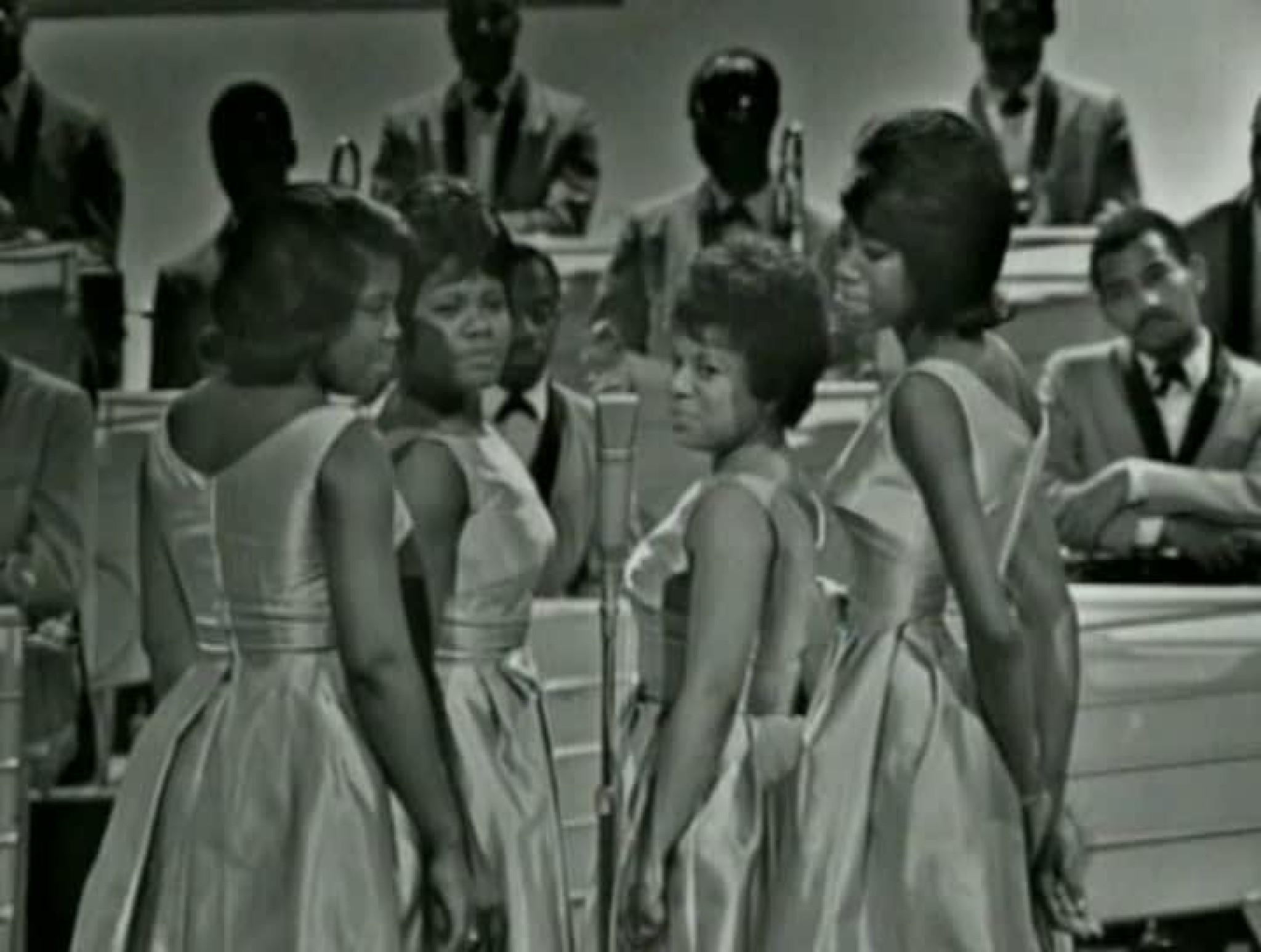 Take These Chain From My Heart von Ray Charles (Musikvideo) Take These Chain From My Heart von Ray Charles (Musikvideo)