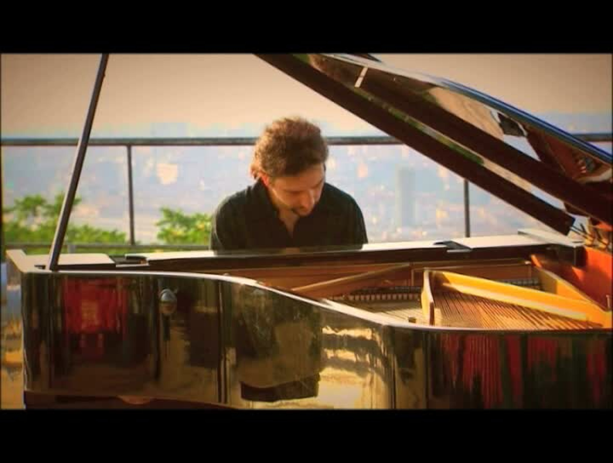 Electronic Presskit zu Stefano Bollanis Soloalbum „Piano Solo“ von 2006.