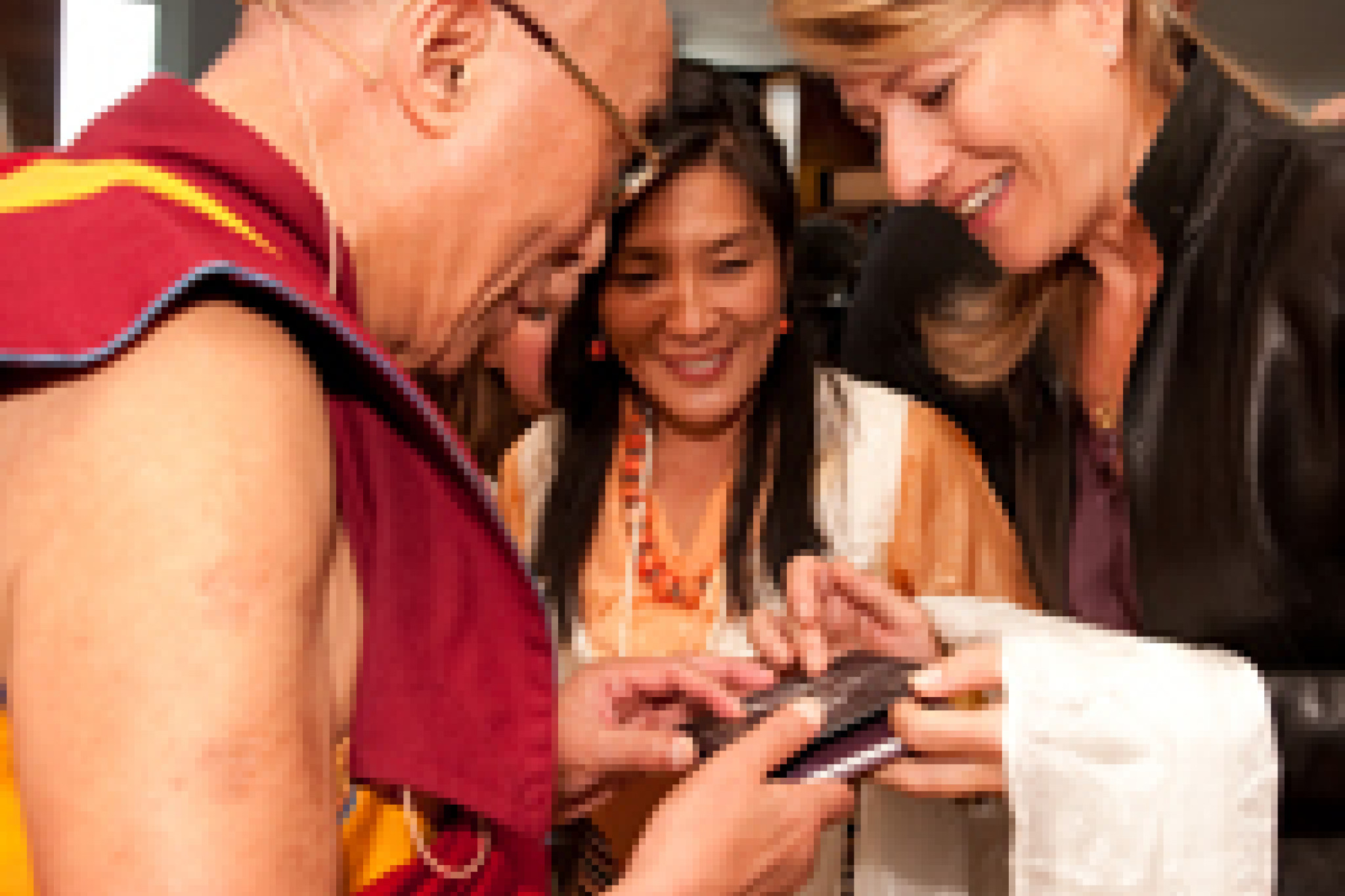 Beyond / Dalai Lama © Maunuel Bauer