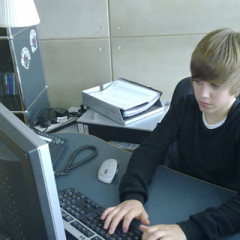 Justin Bieber Habbo Hotel