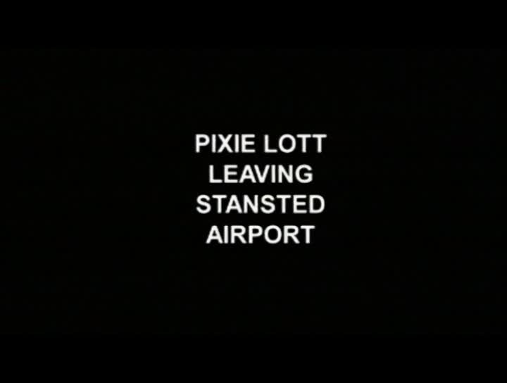 Pixie Lott  Berlin London Snippets 