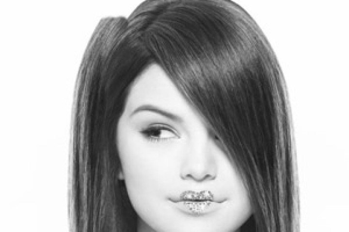 Selena Gomez 2010 - 13