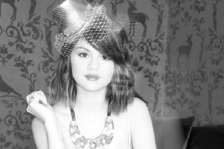Selena Gomez 2010 - 02