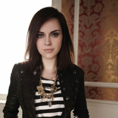 Amy Macdonald 2010 – 06