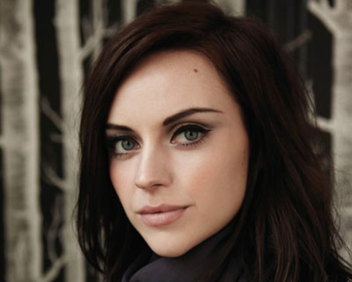 Amy Macdonald 2010 - 09