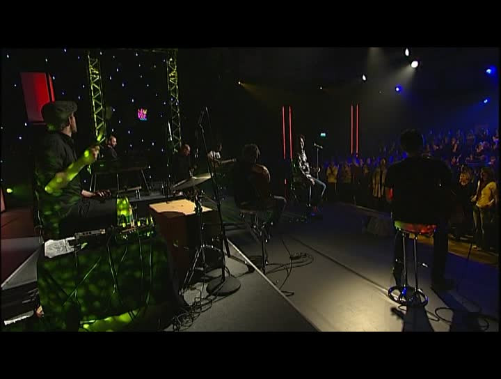 Klammerteile aus: SWR3 Hautnah "Ich + Ich": Einer von Zweien