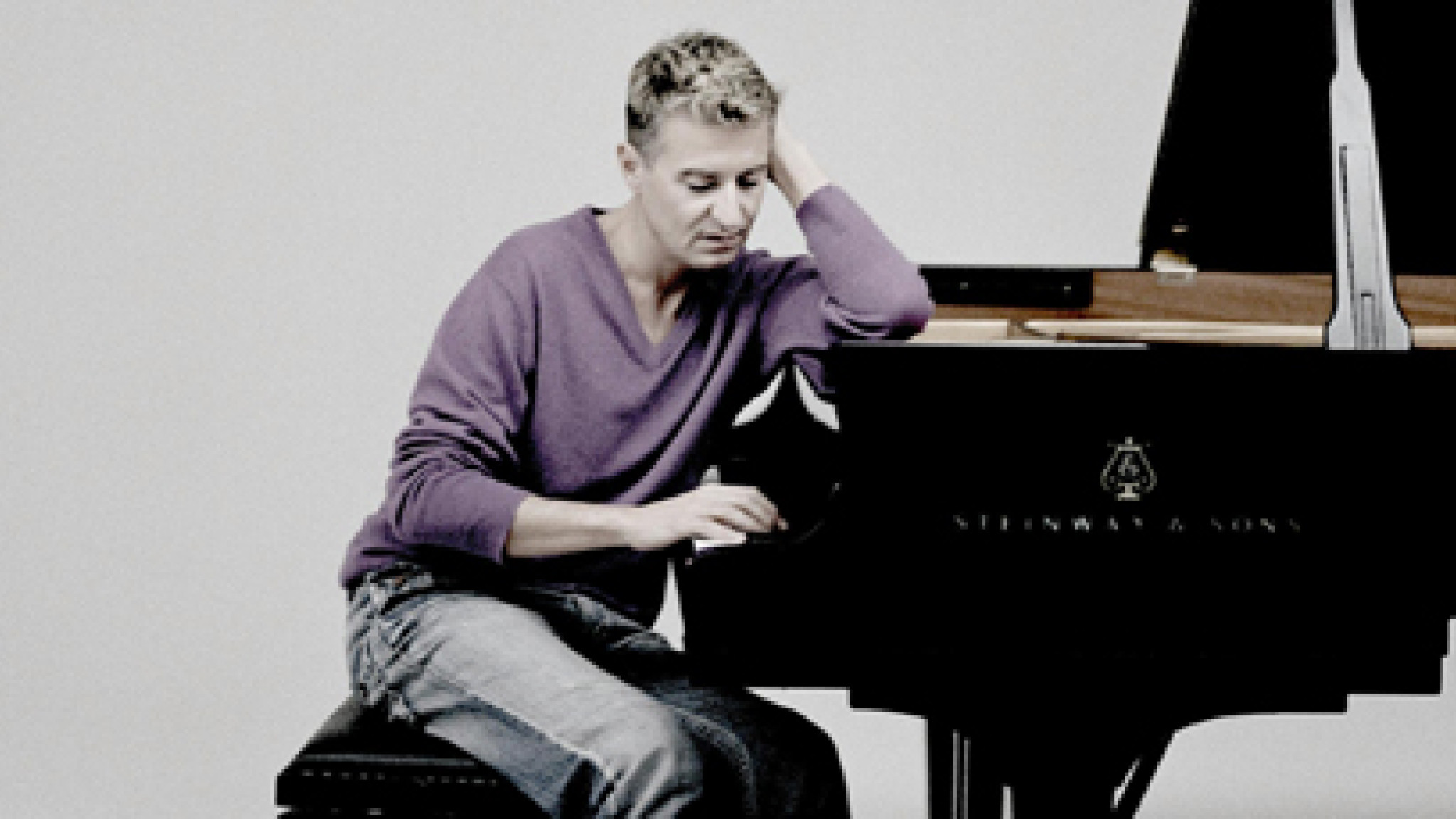 Thibaudet on a Steinway © Decca / Kasskara 