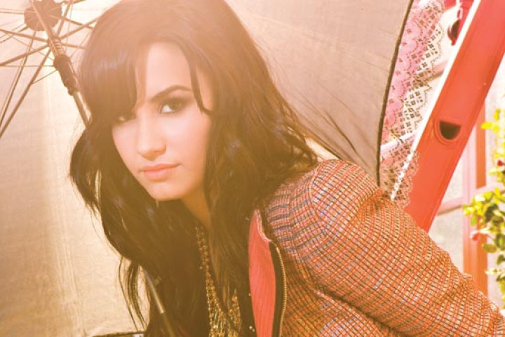 Demi Lovato 2010 02