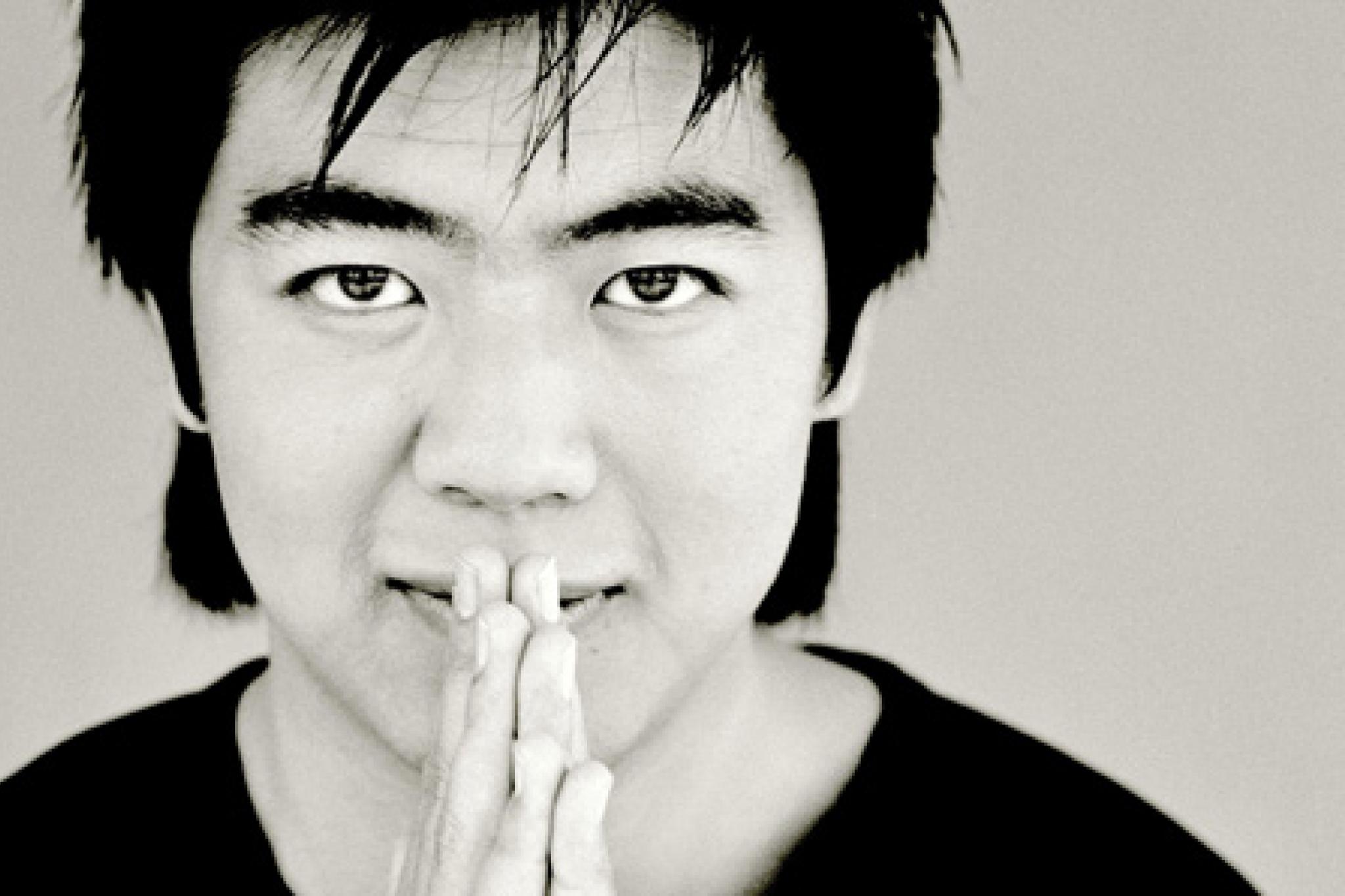 Lang Lang © Mat Hennek / DG