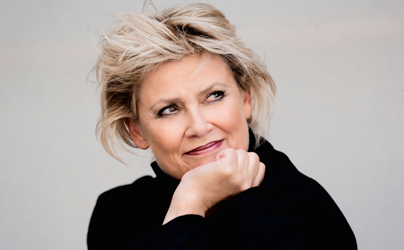 Gitte Haenning | News | Musikmarkt Interview: "Ich schiele immer nach der  Sonne"