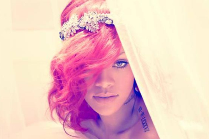 Rihanna 2010 01