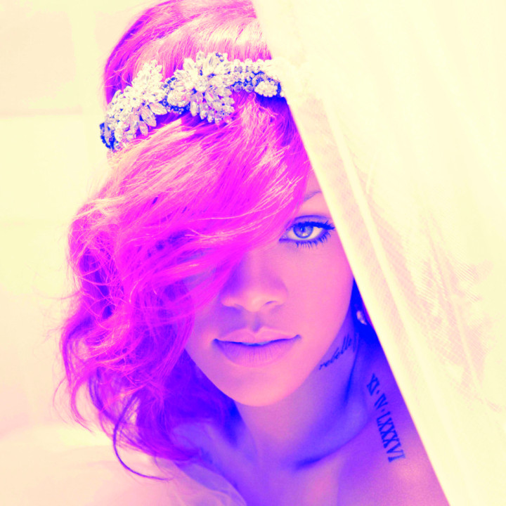 Rihanna Loud 10 2010 1