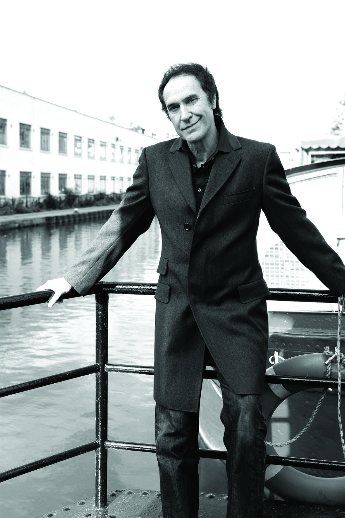 Ray Davies Pressebild 02 2010