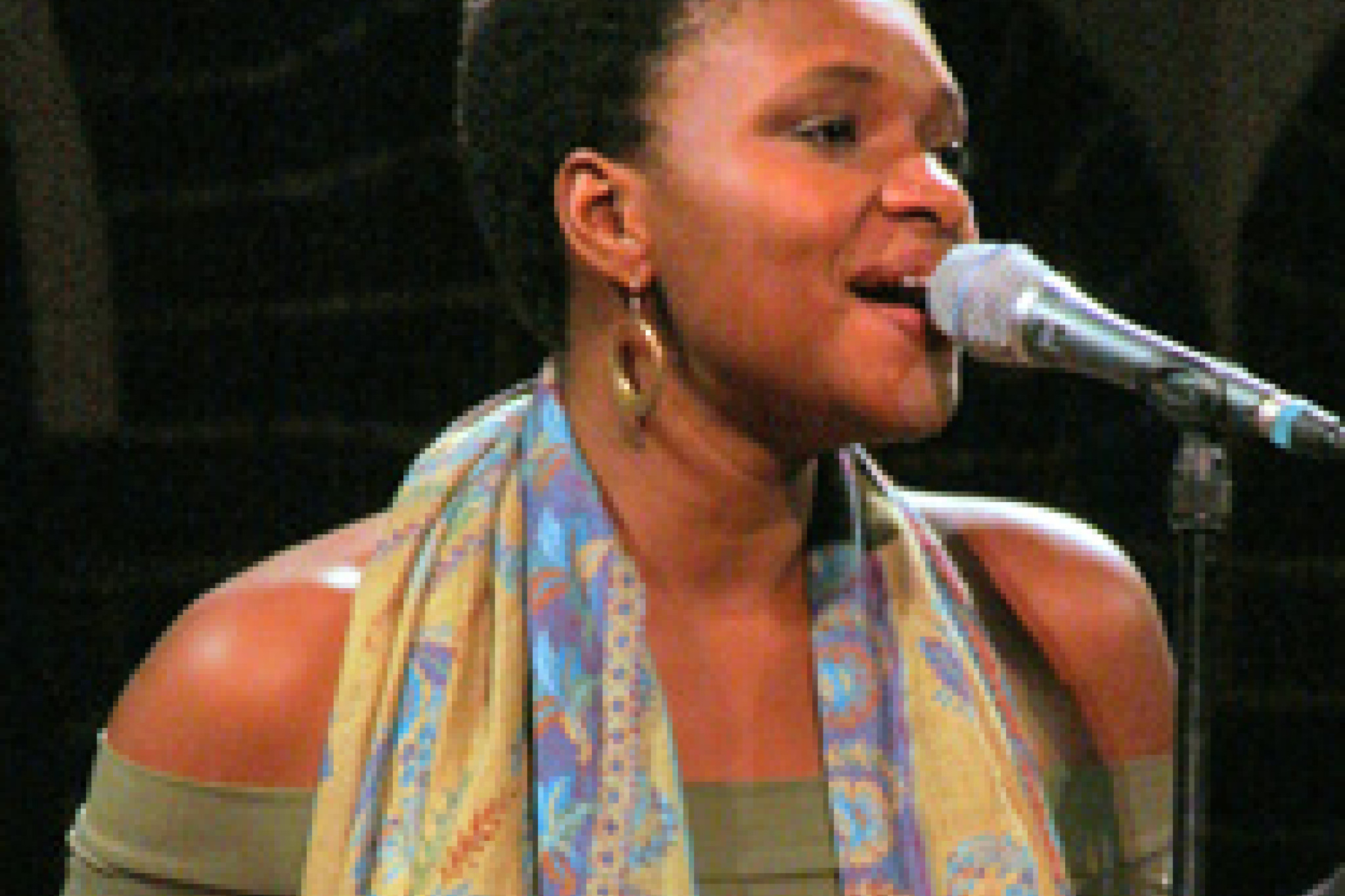 Lizz Wright in der Passionskirche Berlin 2010 © by Tobias Richtsteig