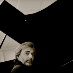 Krystian Zimerman © Felix Broede / DG