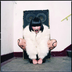 Jessie J Pressebild 2011 04