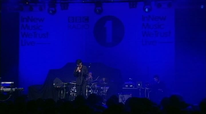 Middle - Live