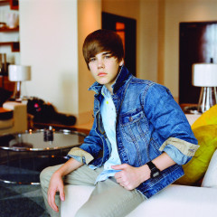 Justin Bieber My Worlds Pressebild 02