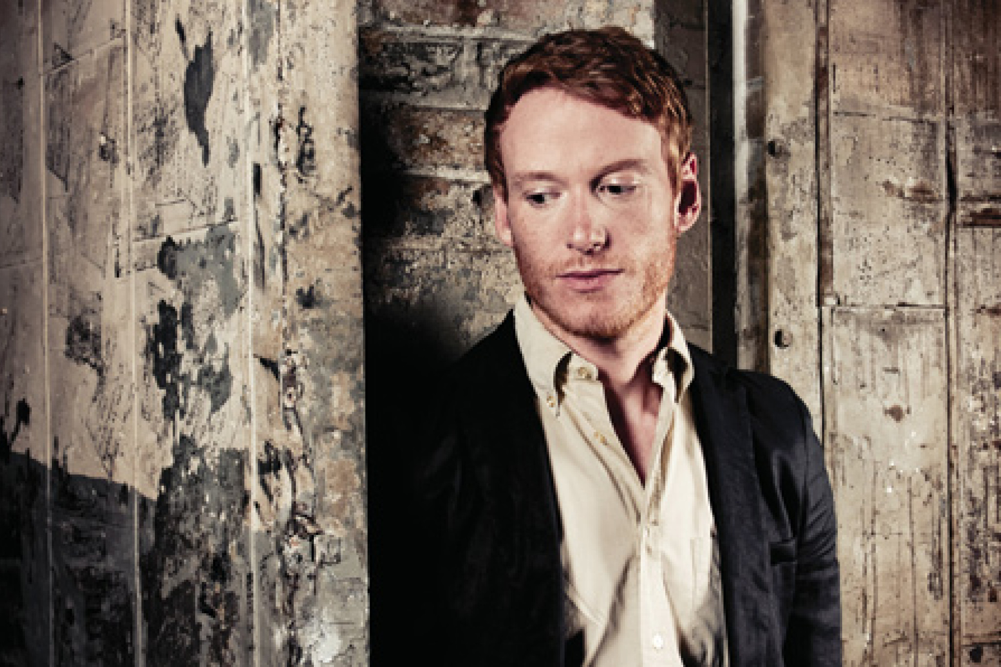 Kein Schmuse-Teddy - “Bella” von Teddy Thompson Kein Schmuse-Teddy - “Bella” von Teddy Thompson