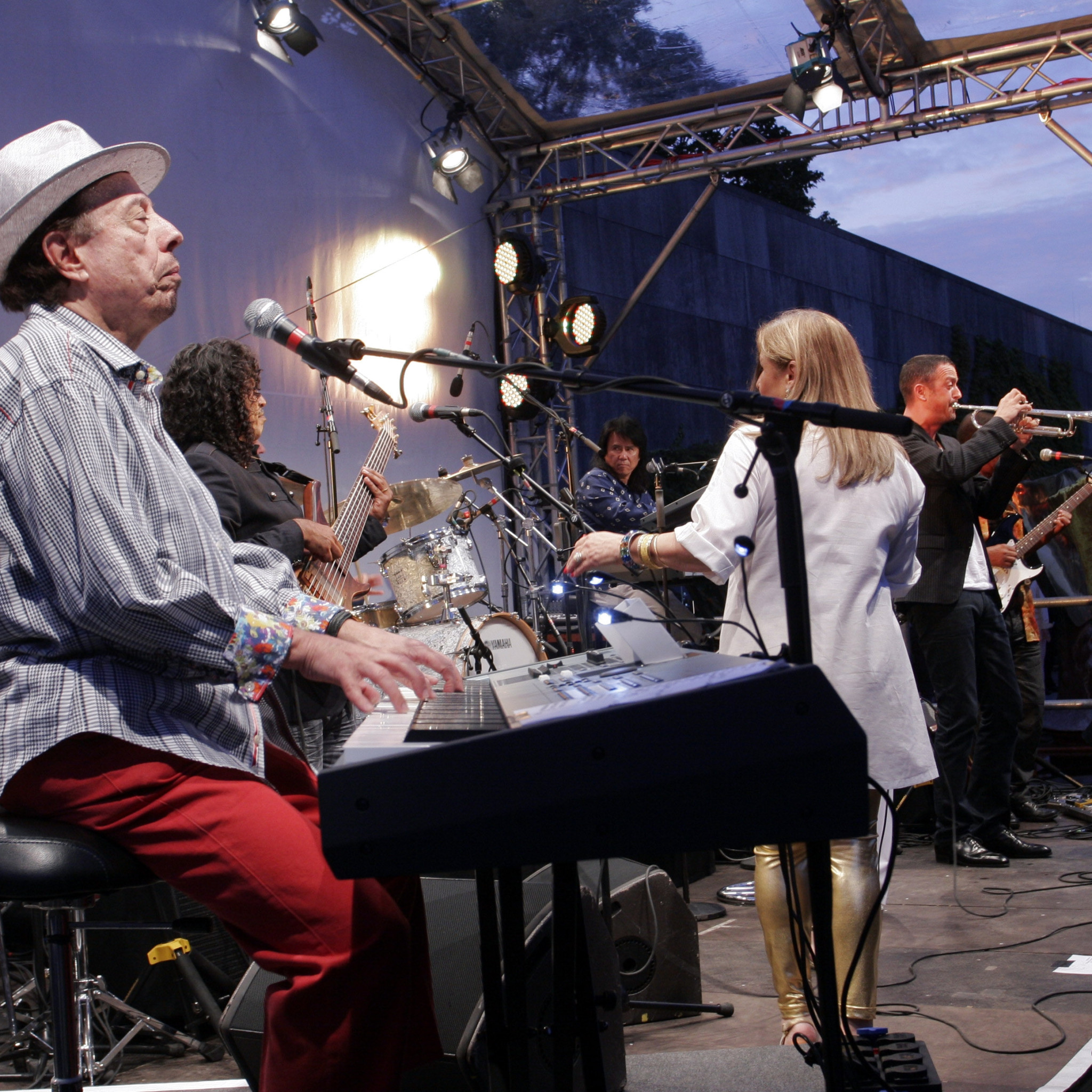 Sergio Mendes Live bei Verve Club in the garden 2011 09 c Max Schröder