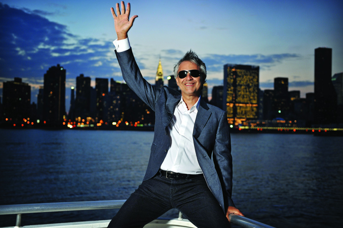 Andrea Bocelli 02/2011