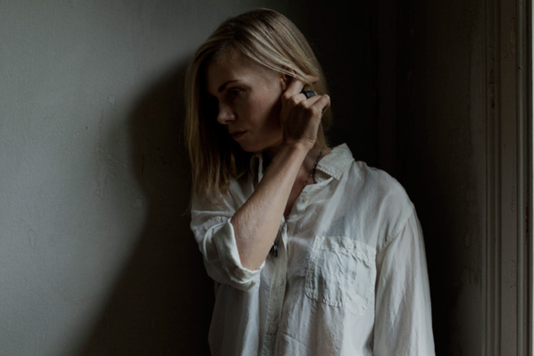 Anna Ternheim performt "Show Me the Meaning of Being Lonely" bei der Nobelpreis-Verleihung 2015