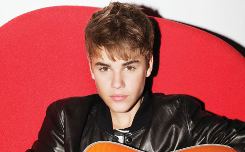Justin dead. Бибер 2011. джастин бибер 2011. justin deas.
