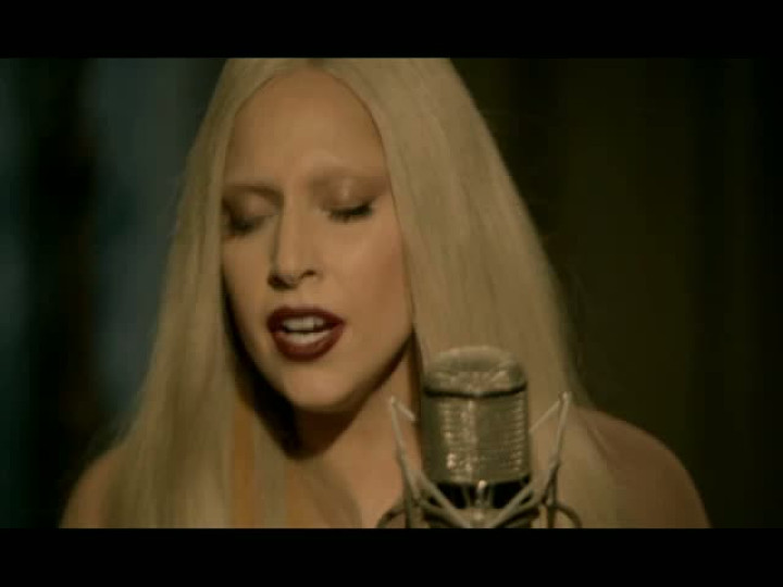 A Very Gaga Thanksgiving – The Edge Of Glory