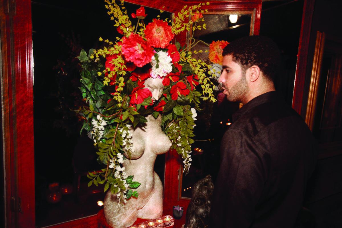 Drake Pressefoto 03 2011