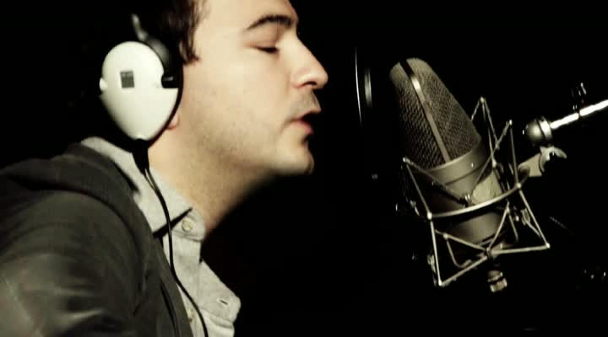 Le Père Noël Et La Petite Fille mit Michel Legrand und Renan Luce