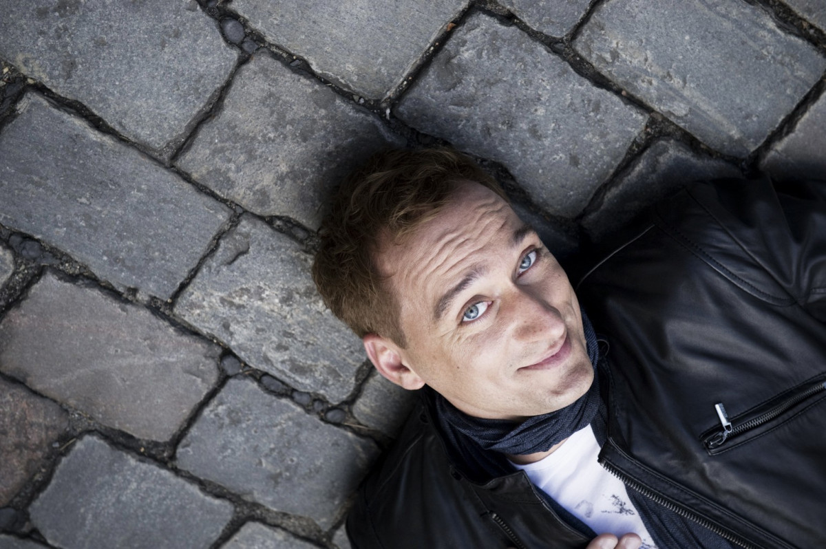 PaulvanDykEVOLUTIONcreditsChristophKoestlin_outfit1052