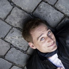 PaulvanDykEVOLUTIONcreditsChristophKoestlin_outfit1052