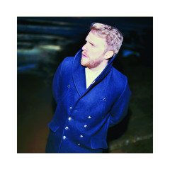 Alex Clare Pressebild 04 2012