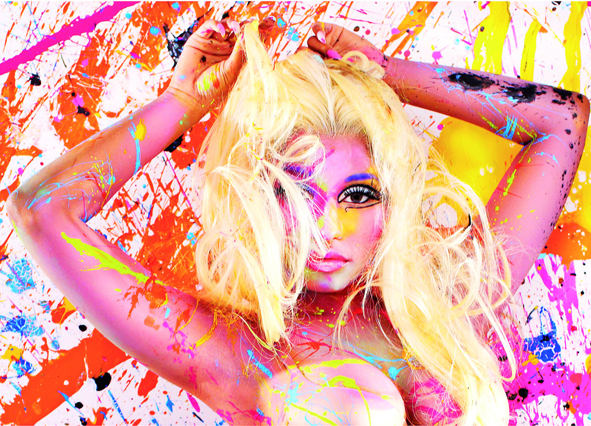 Nicki Minaj Pressebild 07 2012